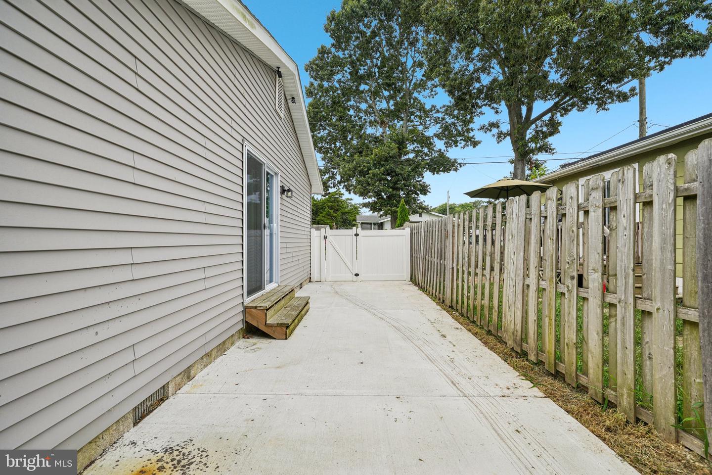 42 Franklin Ave