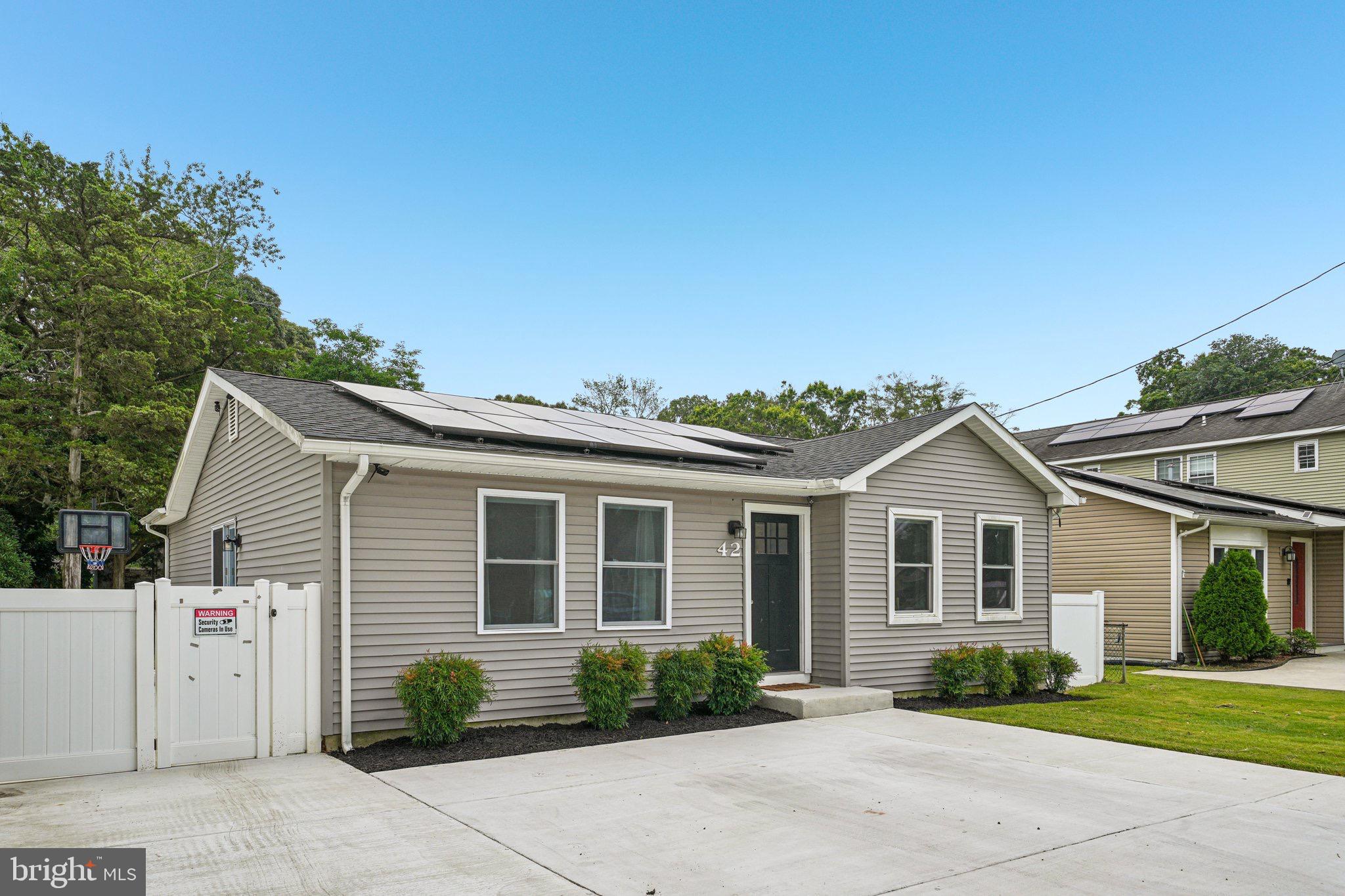42 Franklin Ave