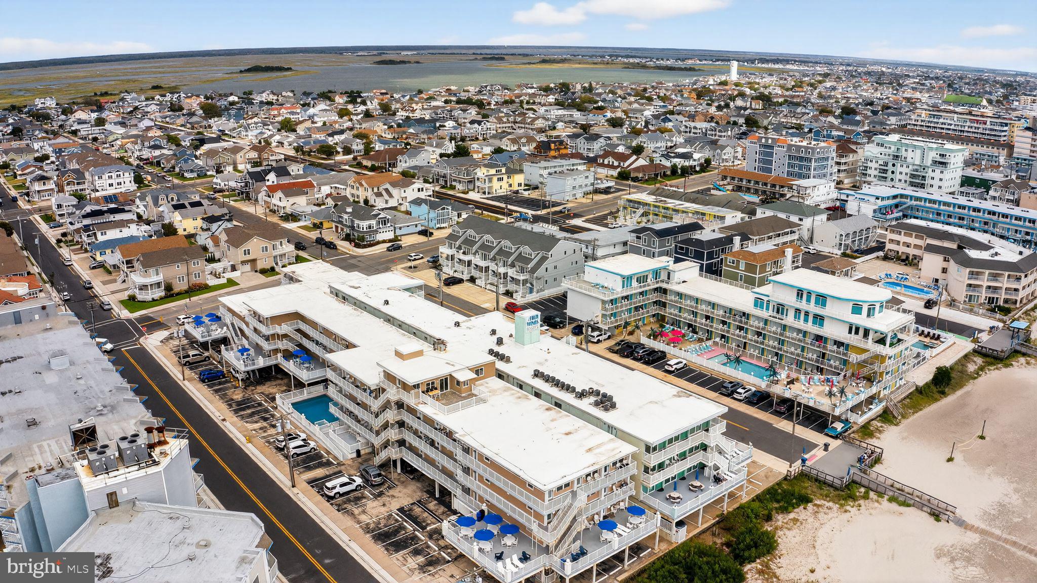 404 E DENVER AVENUE