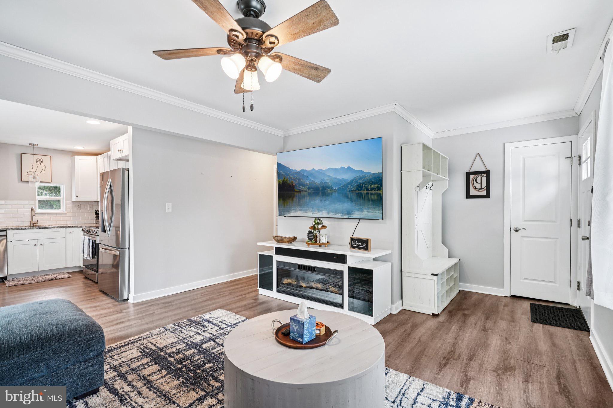 42 FRANKLIN AVENUE