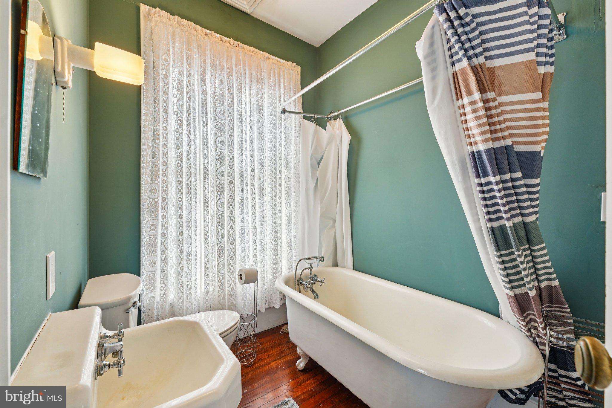 3008 ATLANTIC AVENUE