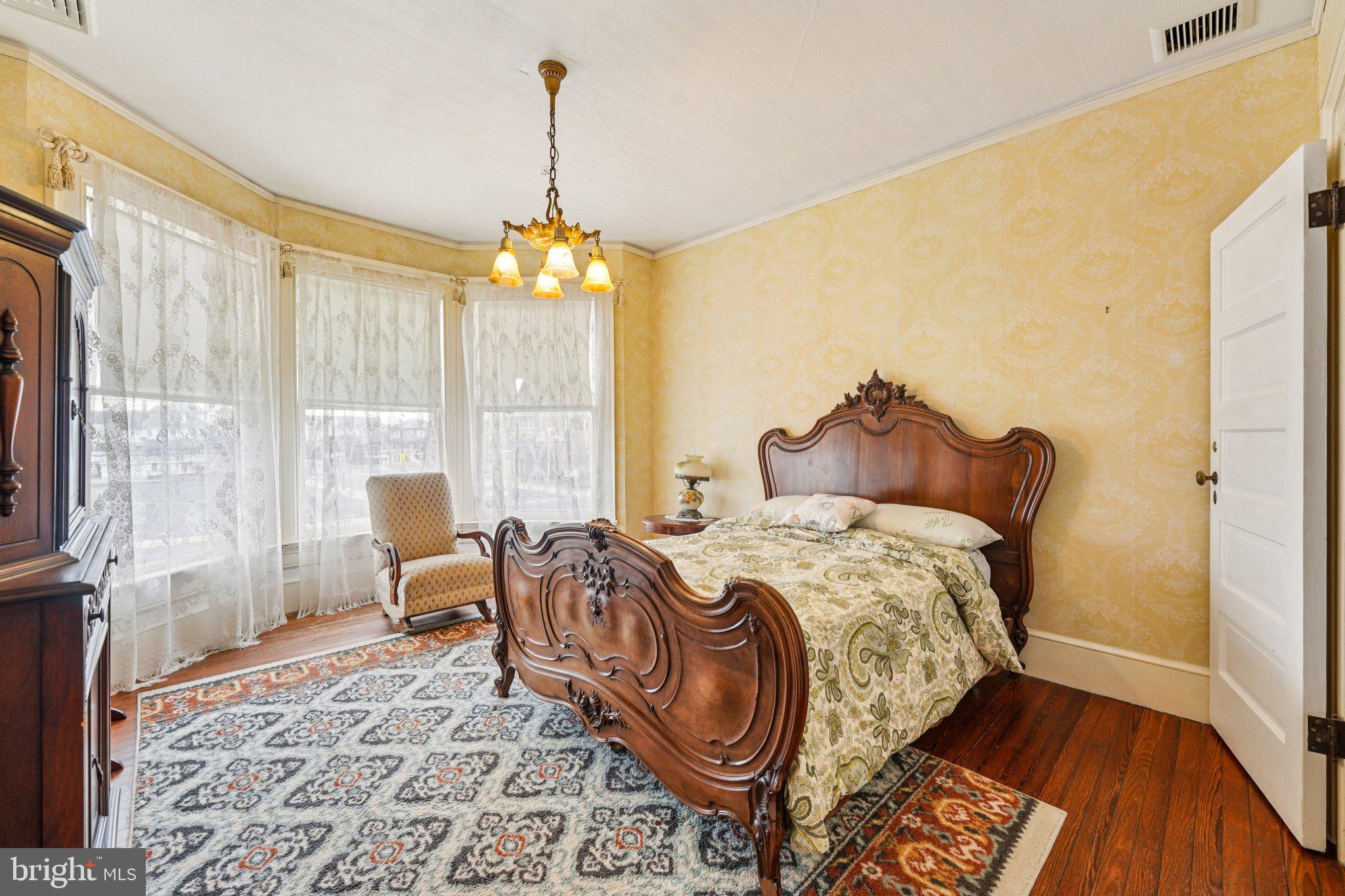 3008 ATLANTIC AVENUE