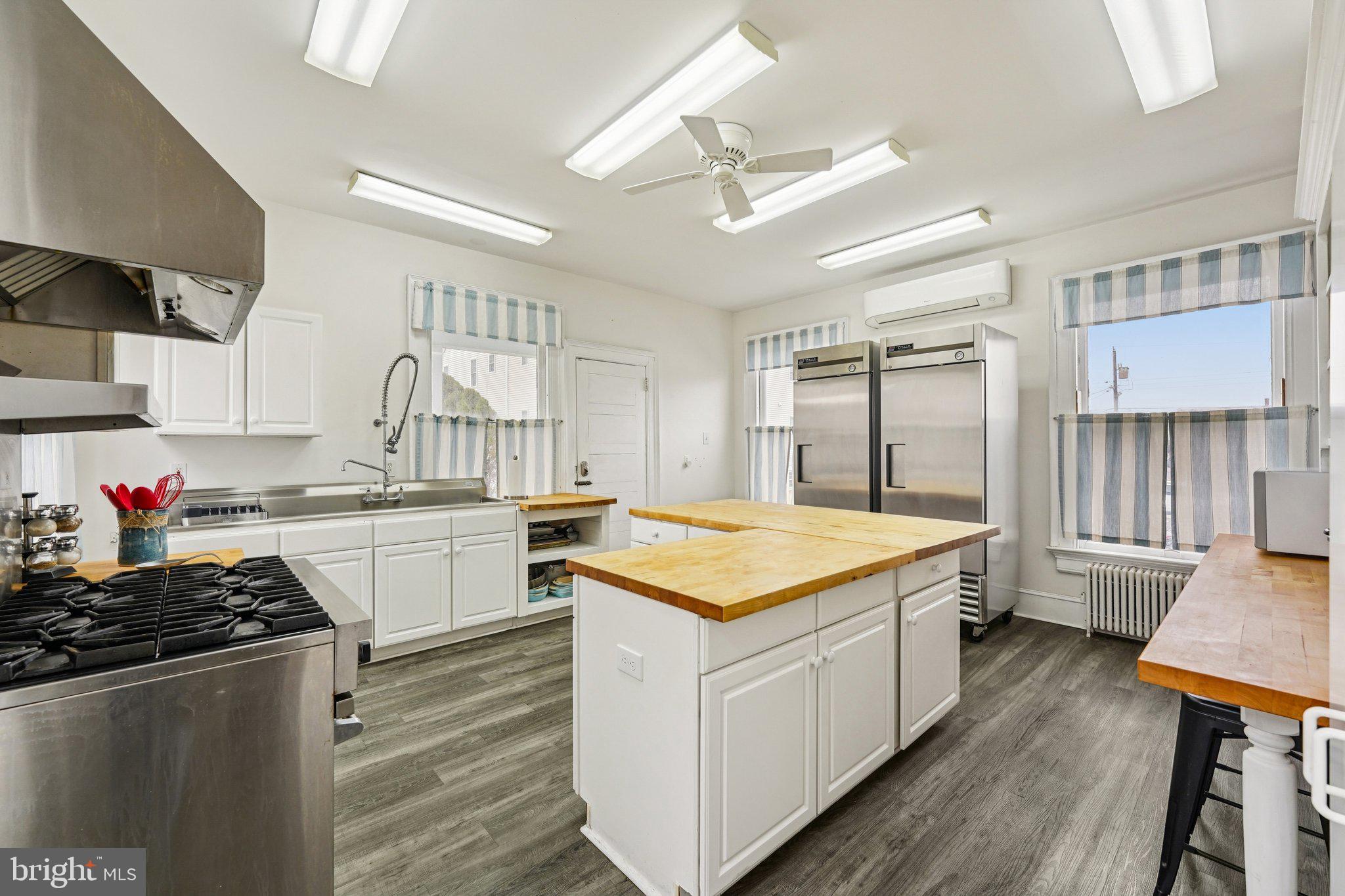 3008 ATLANTIC AVENUE