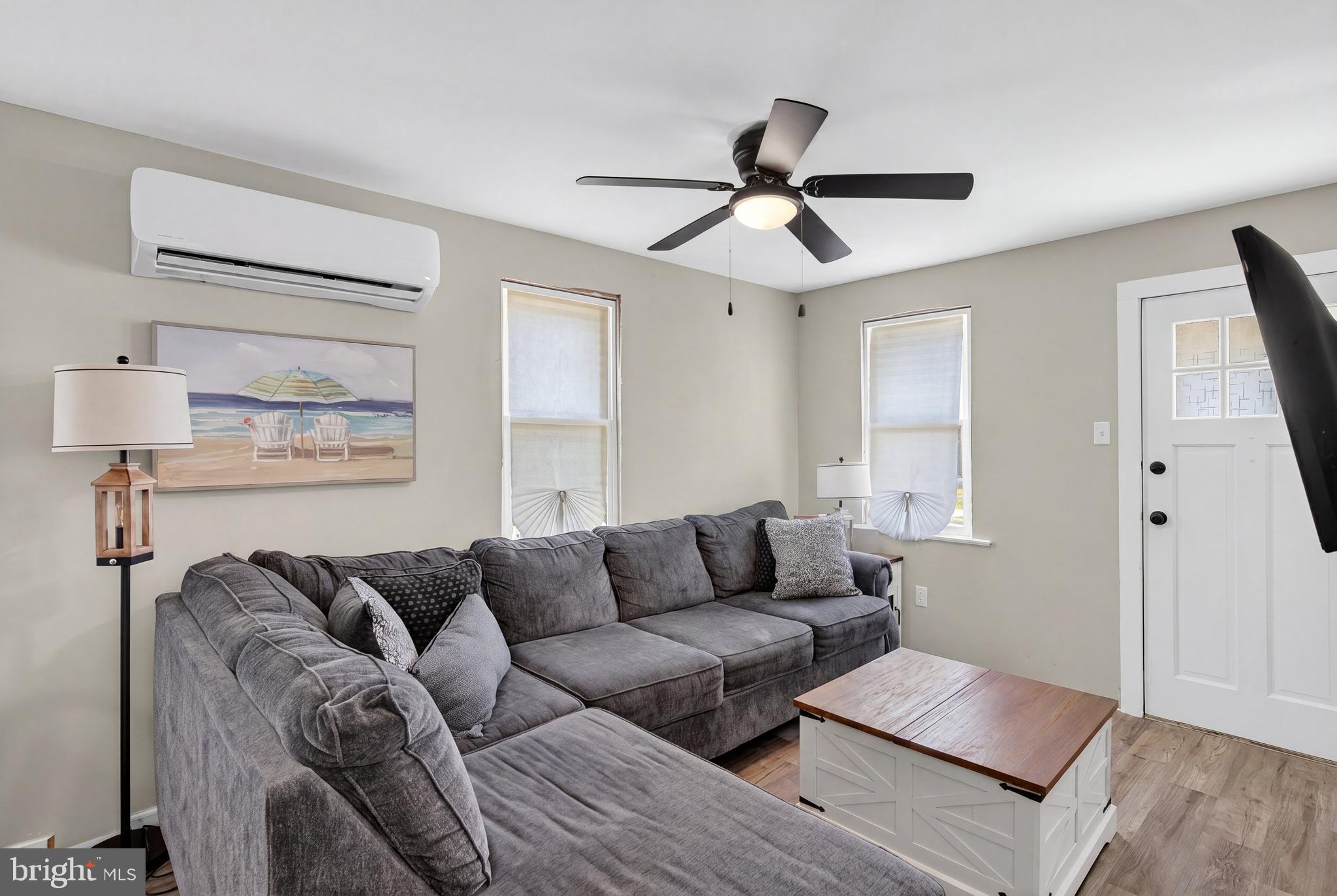 411 W MAGNOLIA AVENUE