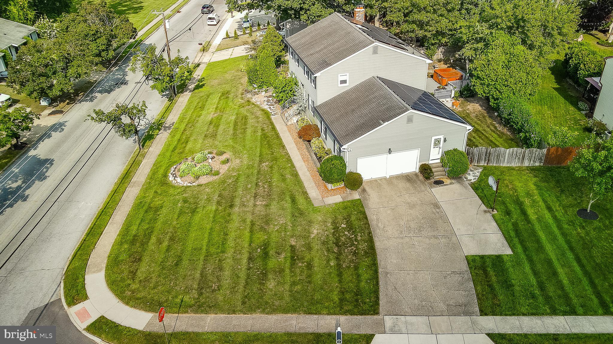 15 Eclipse Ave