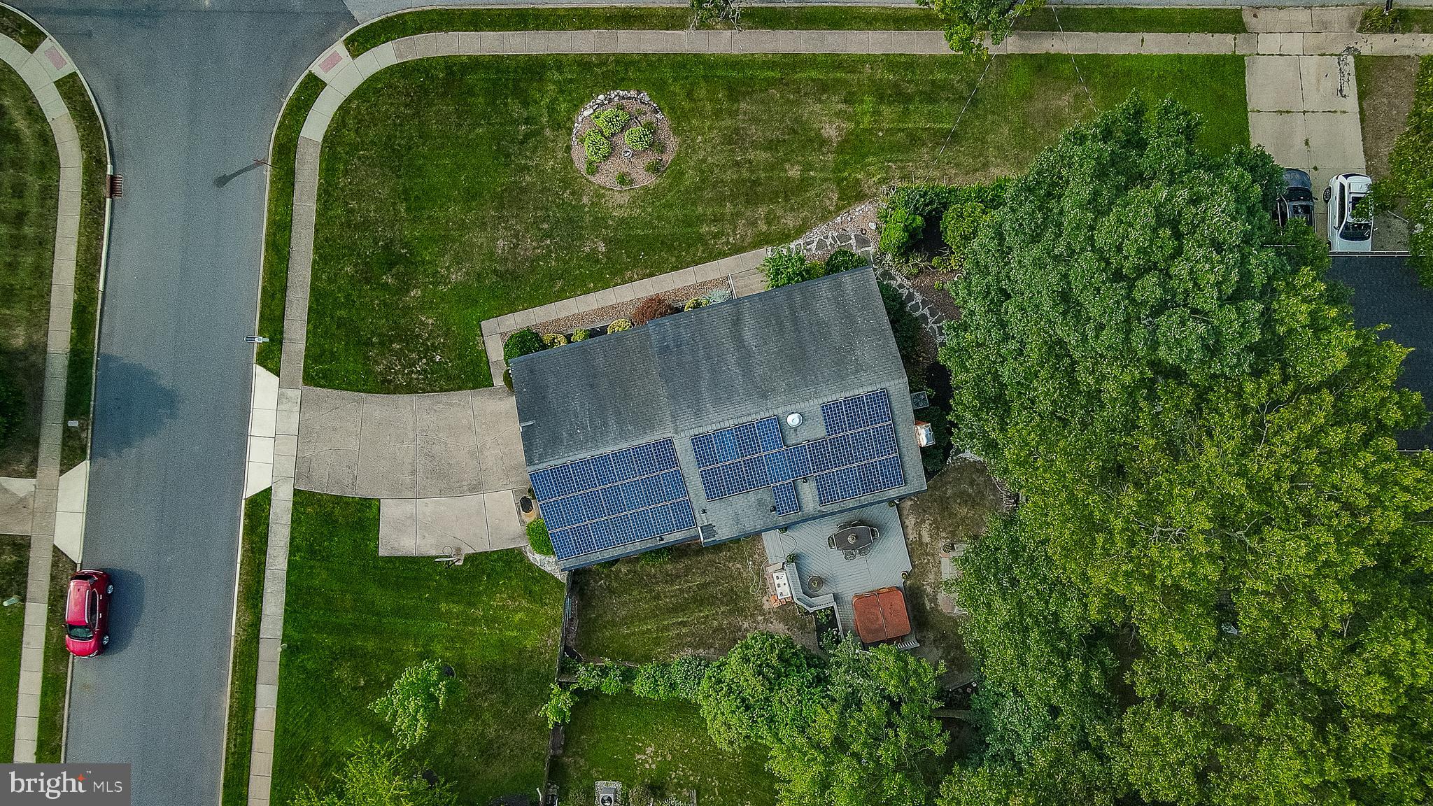 15 Eclipse Ave