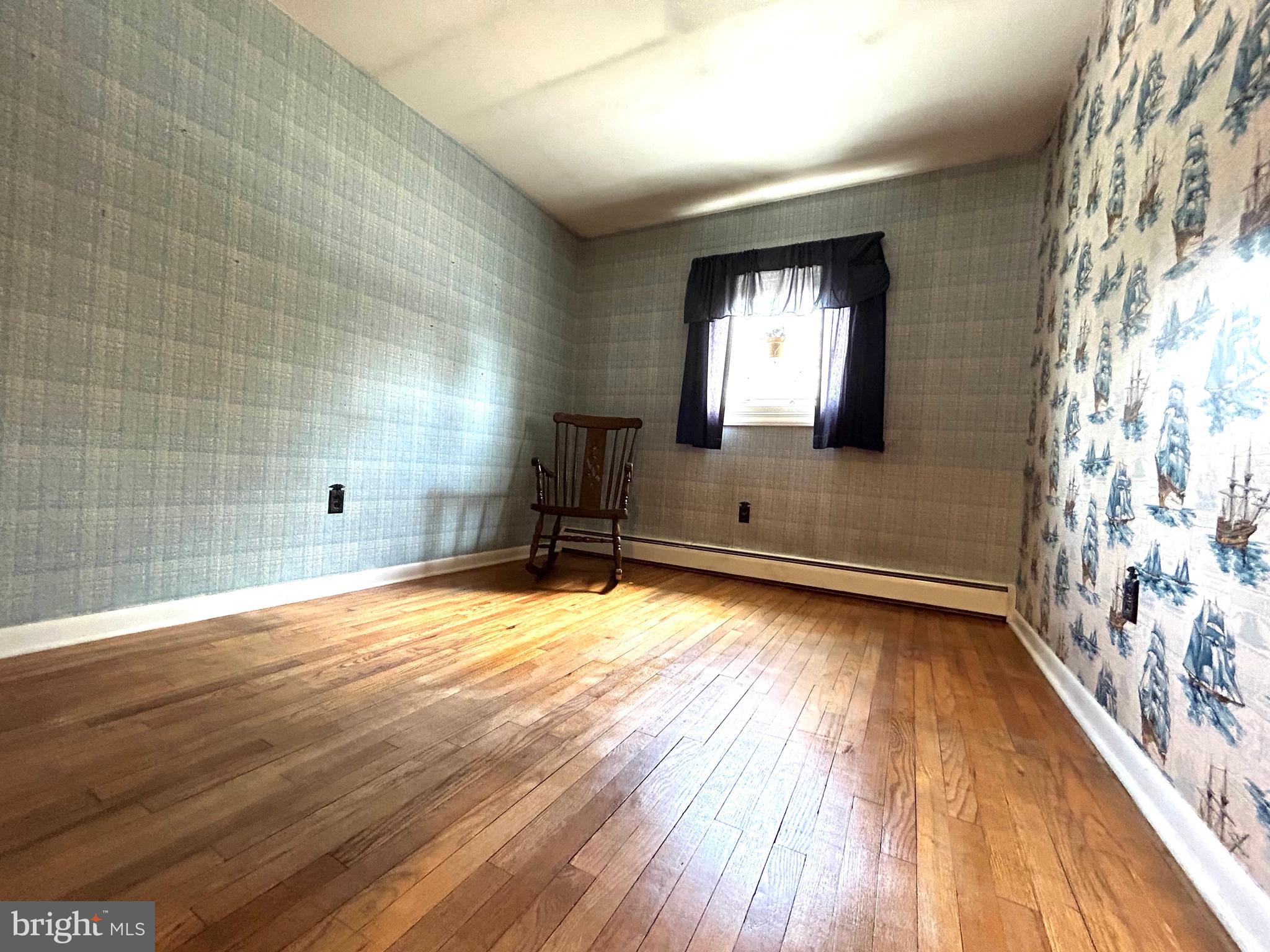 745 W Clayton Ave