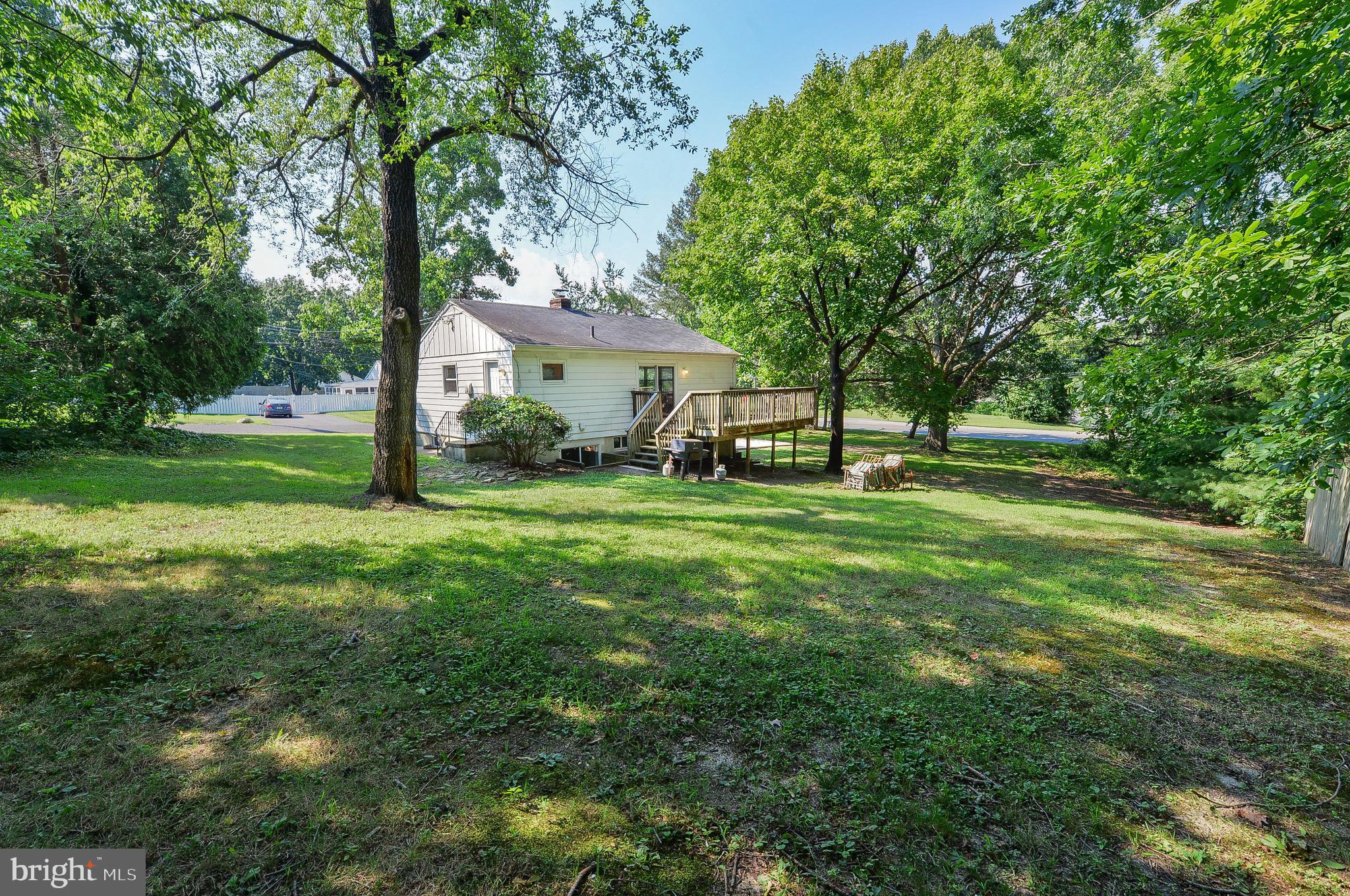 402 Yale Rd N