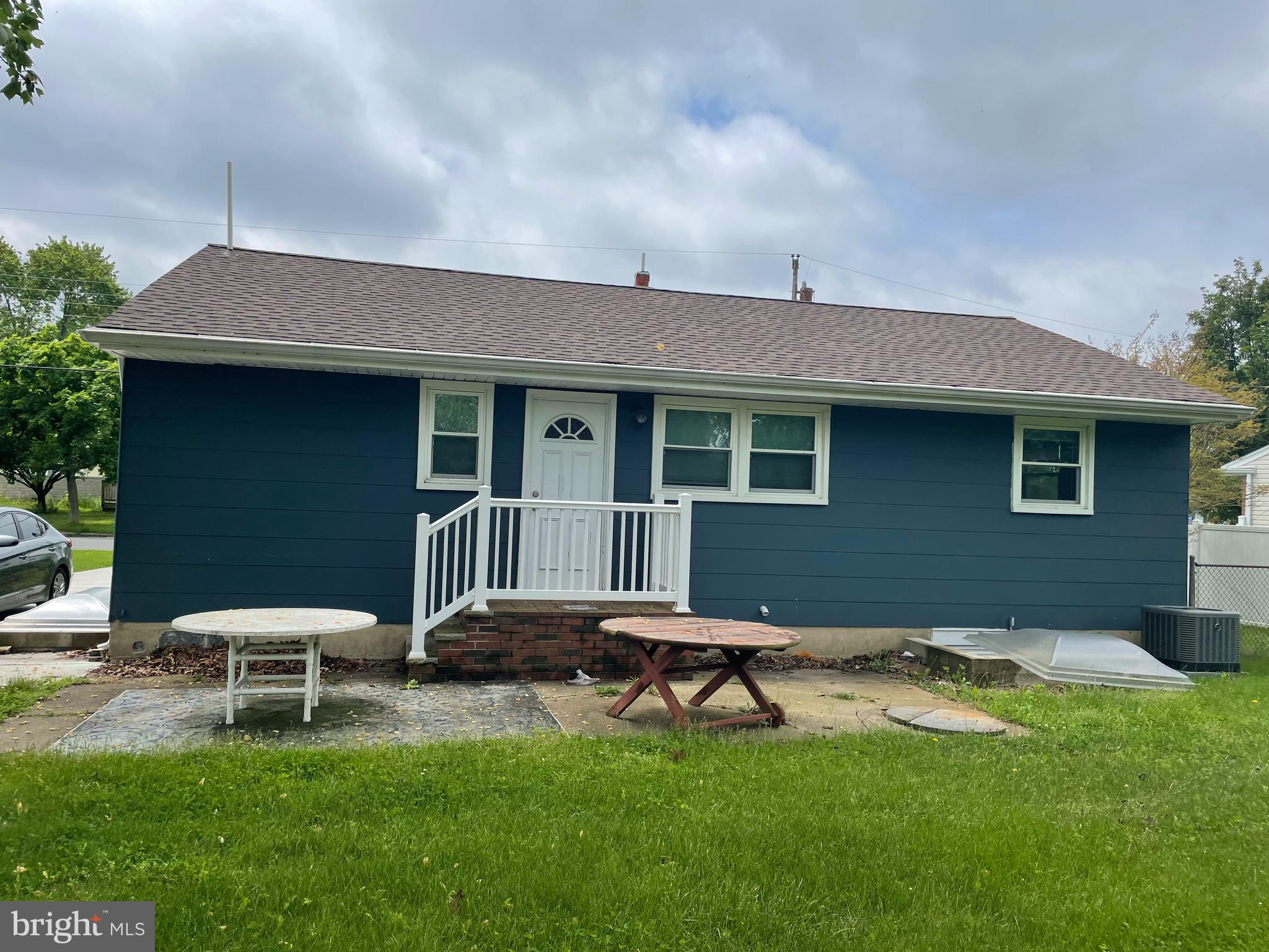612 Fairmount DRIVE