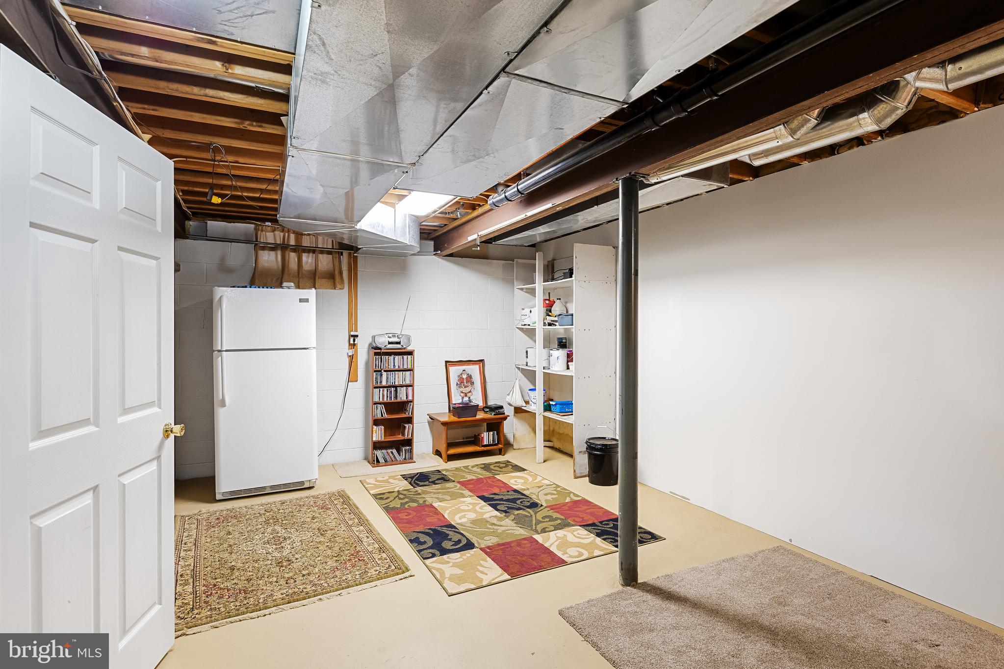 1000 Gray Fox COURT