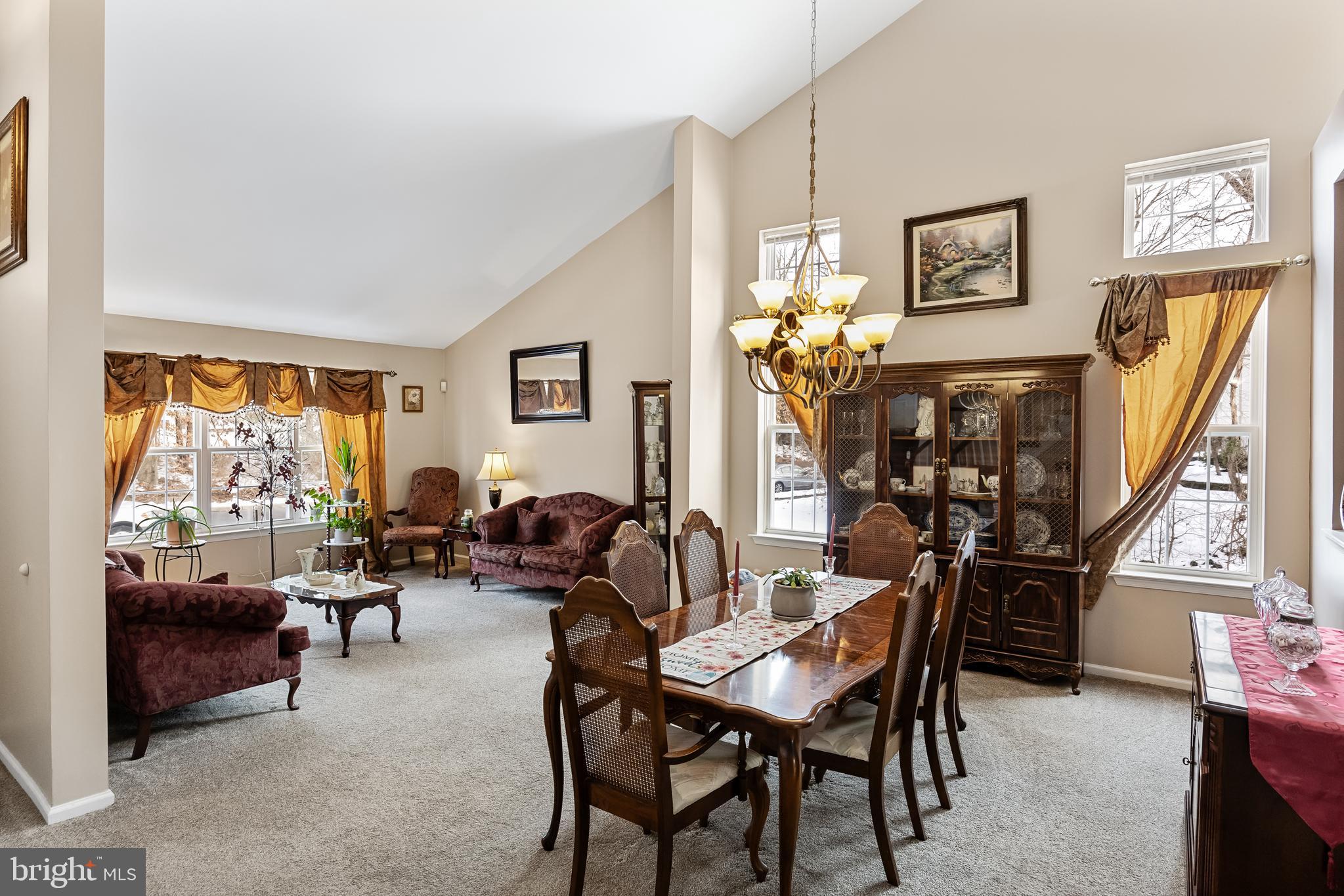 1000 Gray Fox COURT