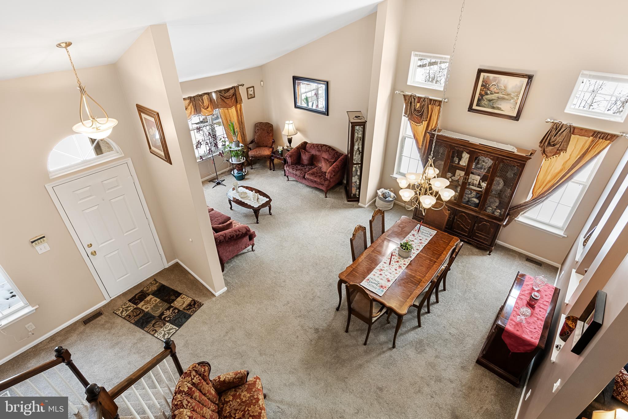 1000 Gray Fox COURT