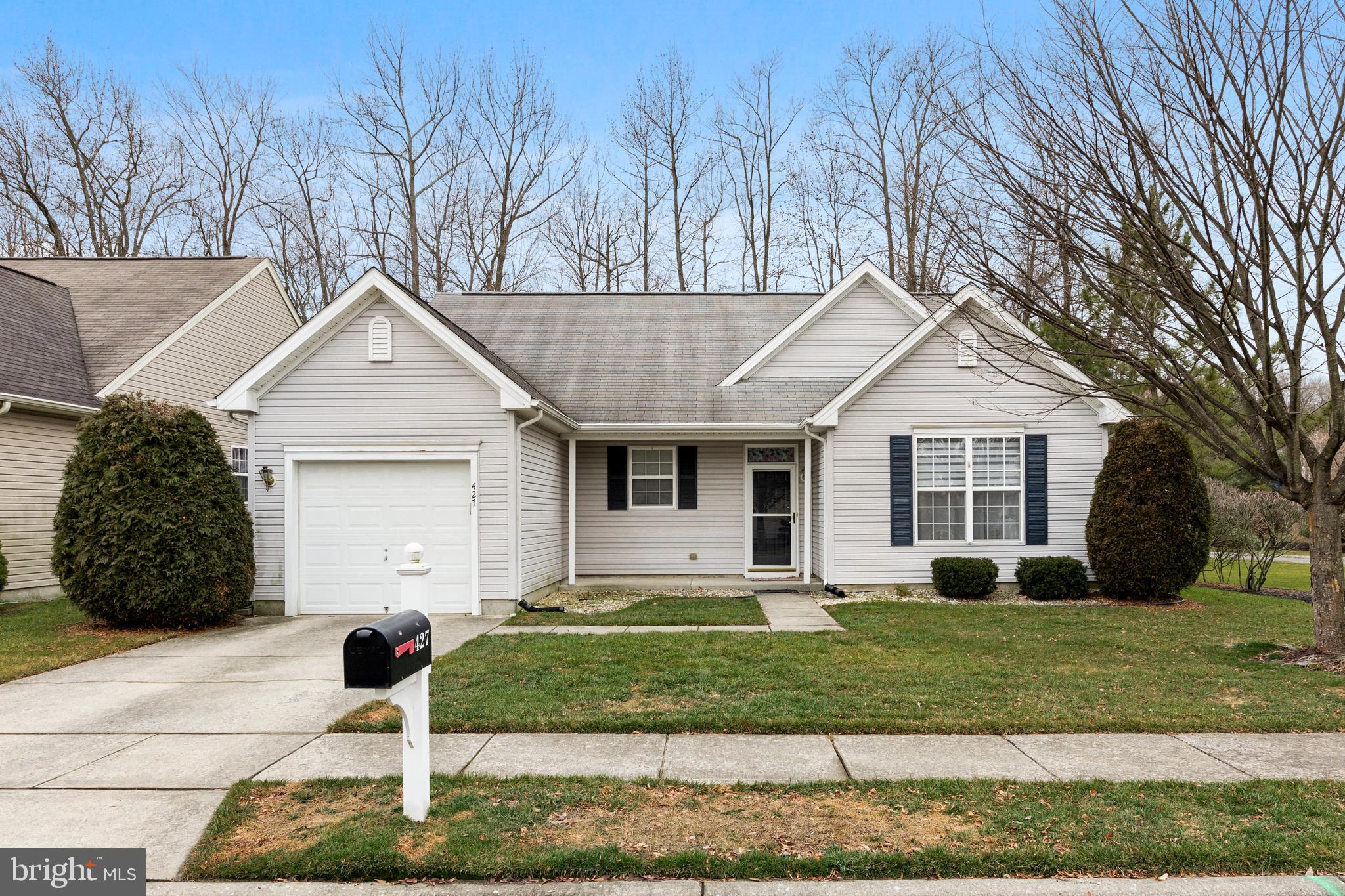 427 Periwinkle DRIVE