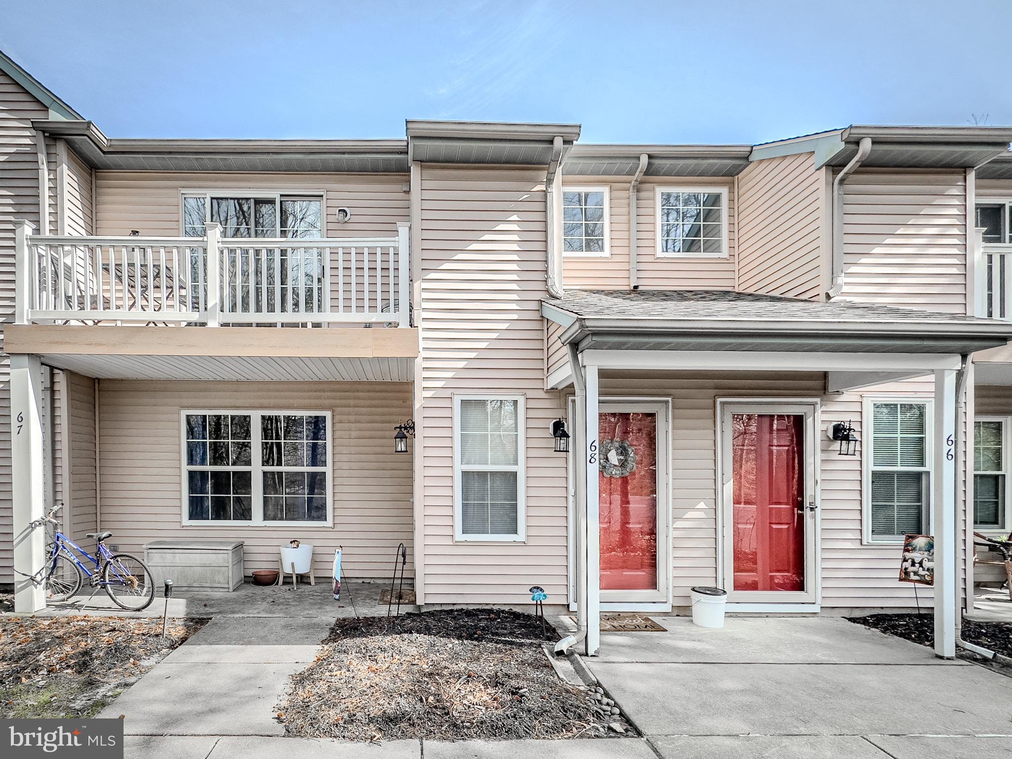 68 Crestmont Dr