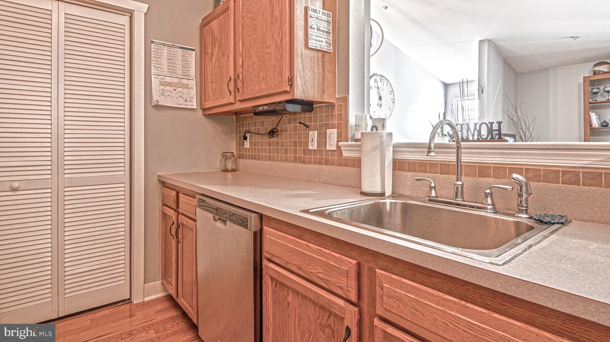 68 Crestmont Dr
