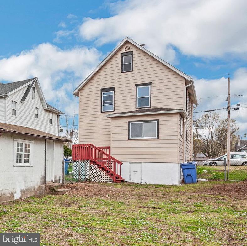 208 MONUMENT AVENUE