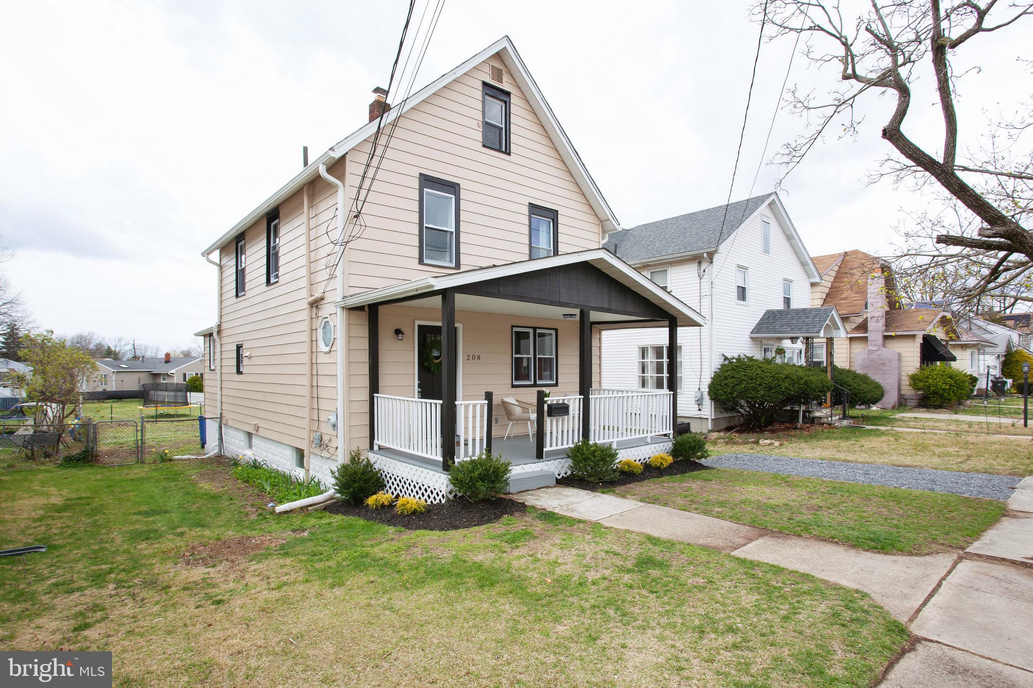 208 MONUMENT AVENUE