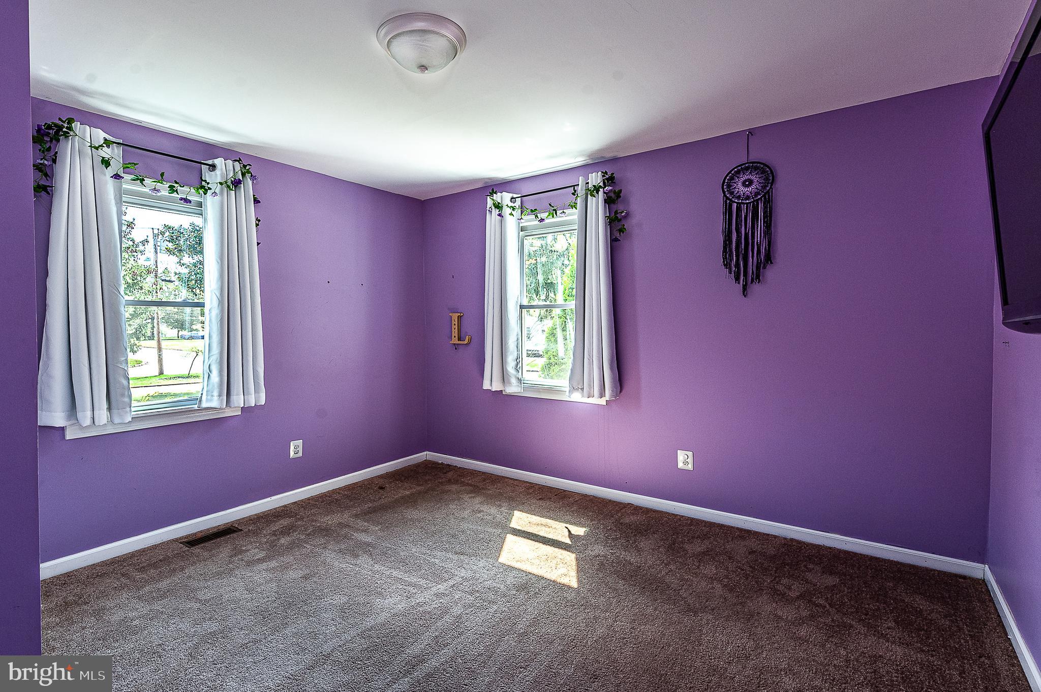 1029 CHESTNUT AVENUE