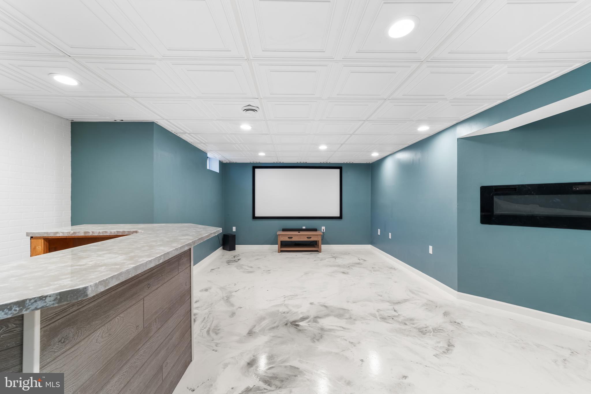 444 OVERBROOK AVENUE