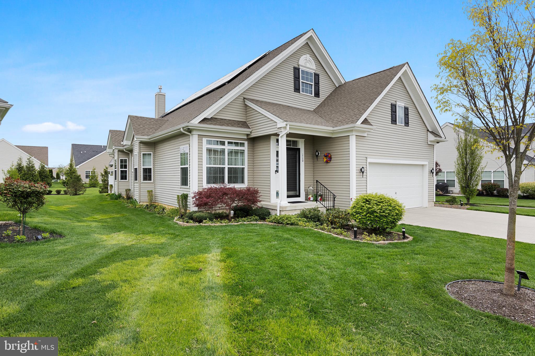 110 Quaker Ln