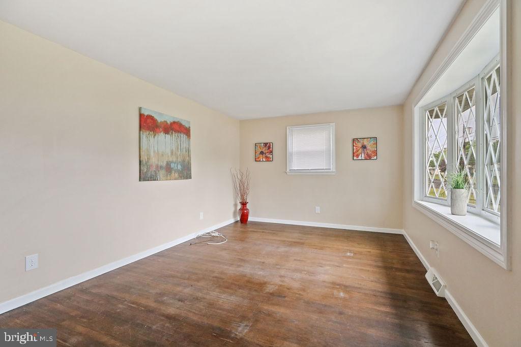 207 8TH STREET