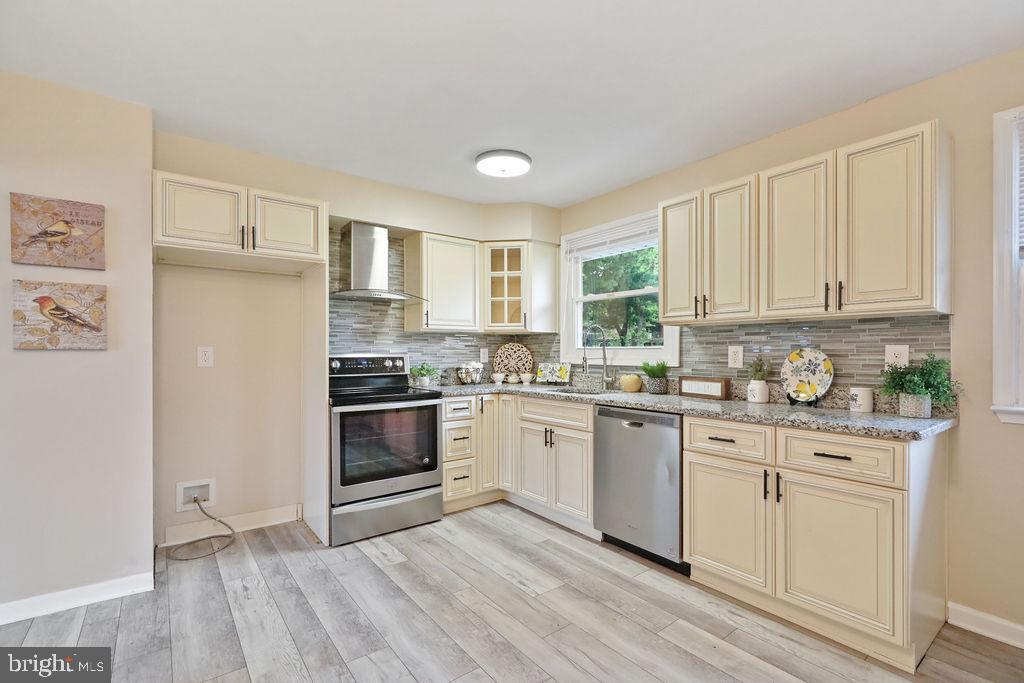 207 8TH STREET