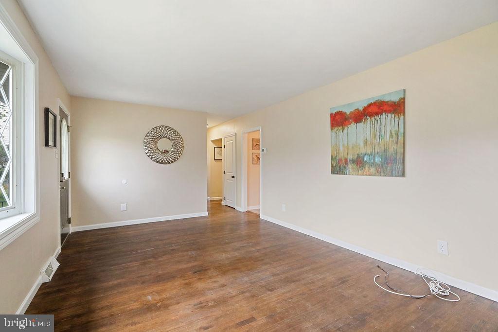 207 8TH STREET