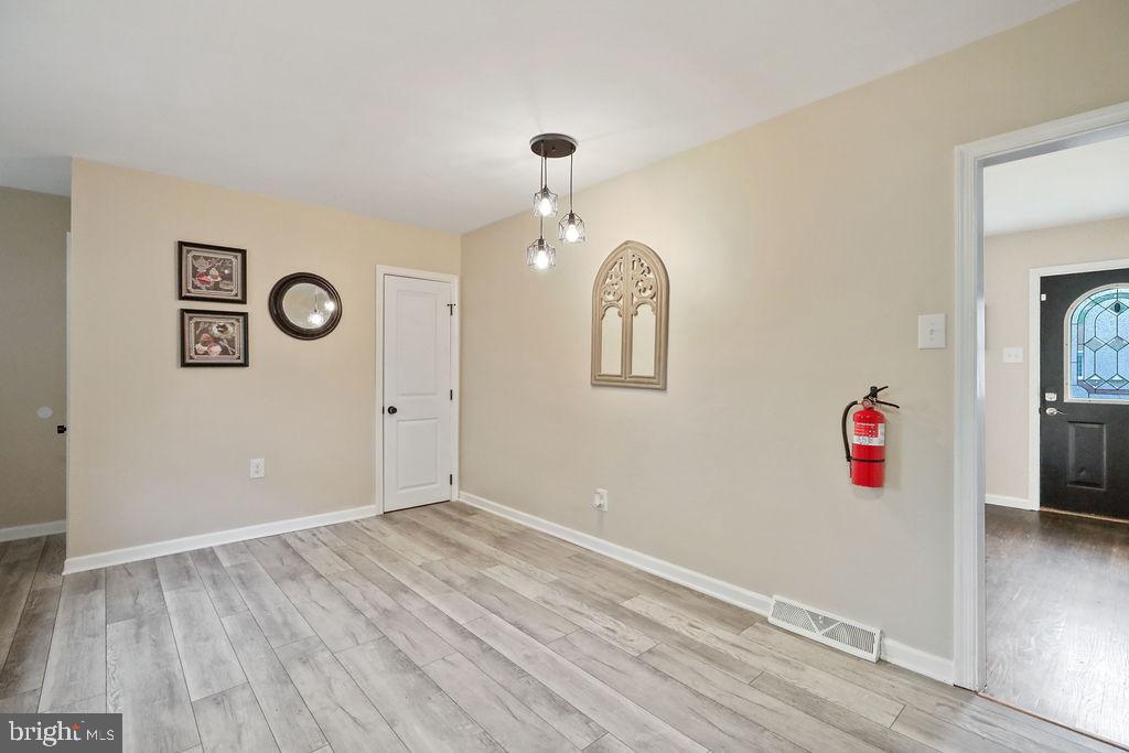 207 8TH STREET