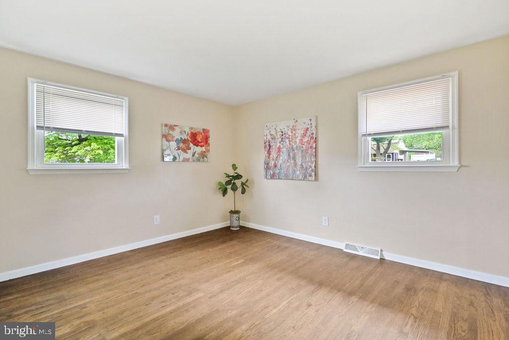 207 8TH STREET