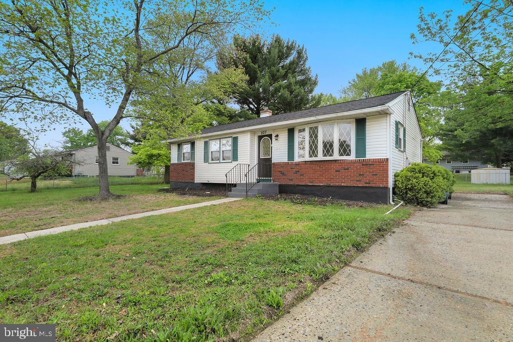 207 8TH STREET