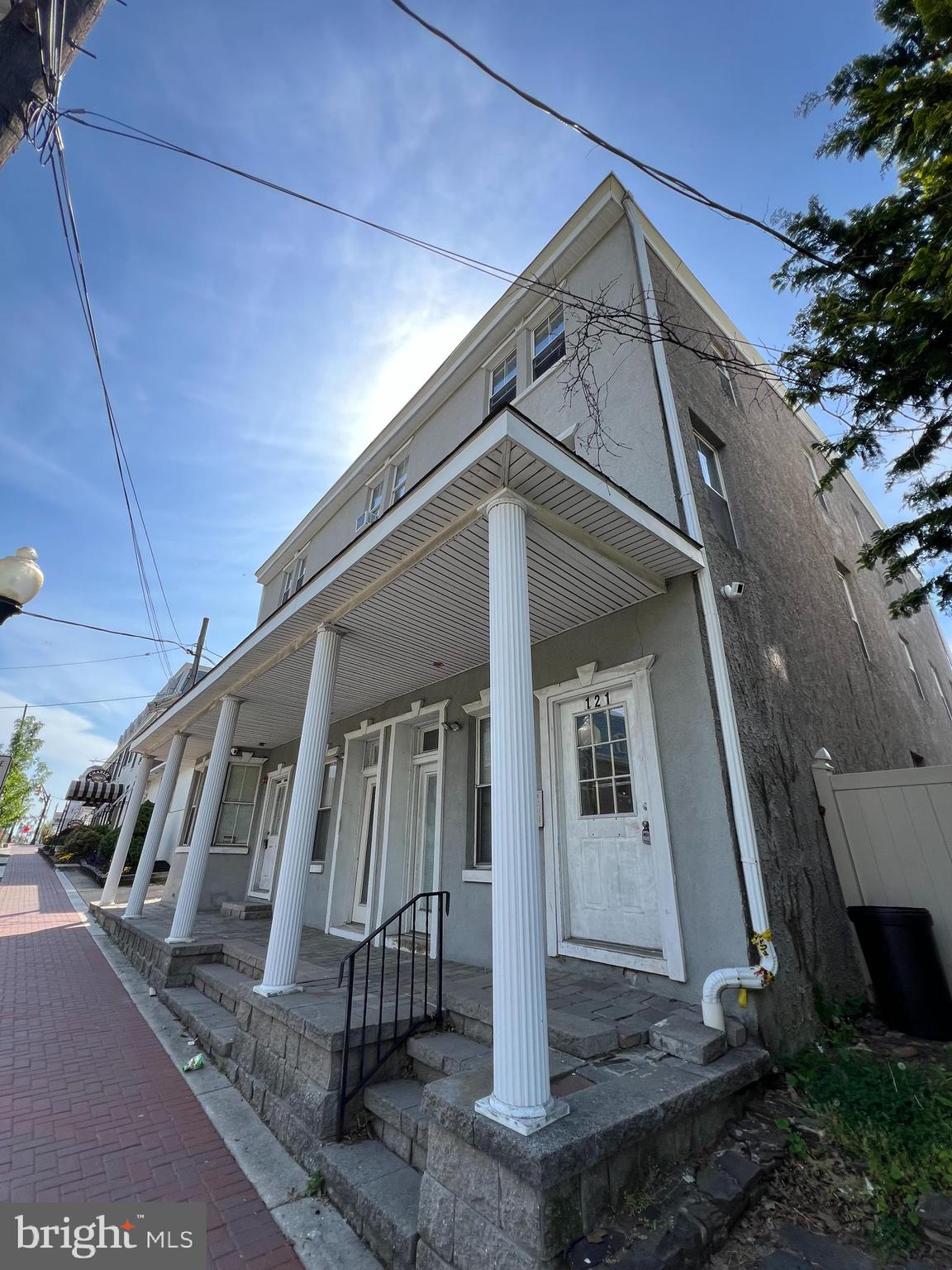 121 N BROAD STREET 3