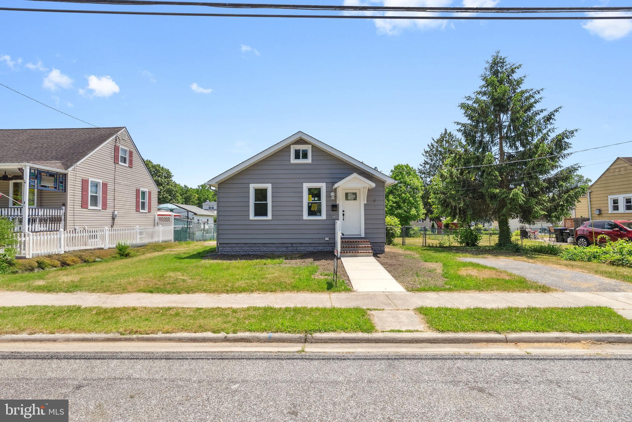 730 Maple Rd