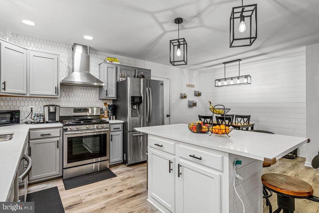 336 SCHOOL HOUSE ROAD