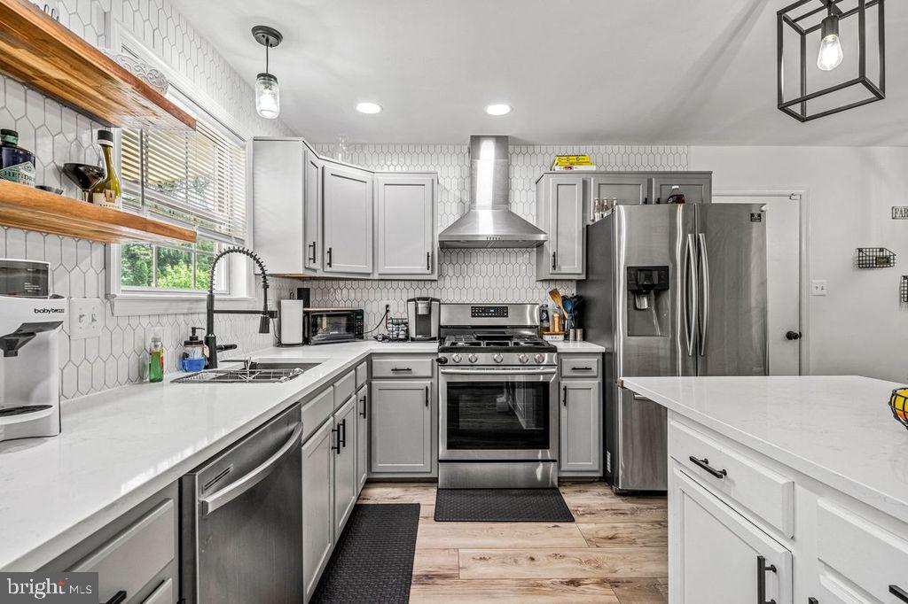 336 SCHOOL HOUSE ROAD