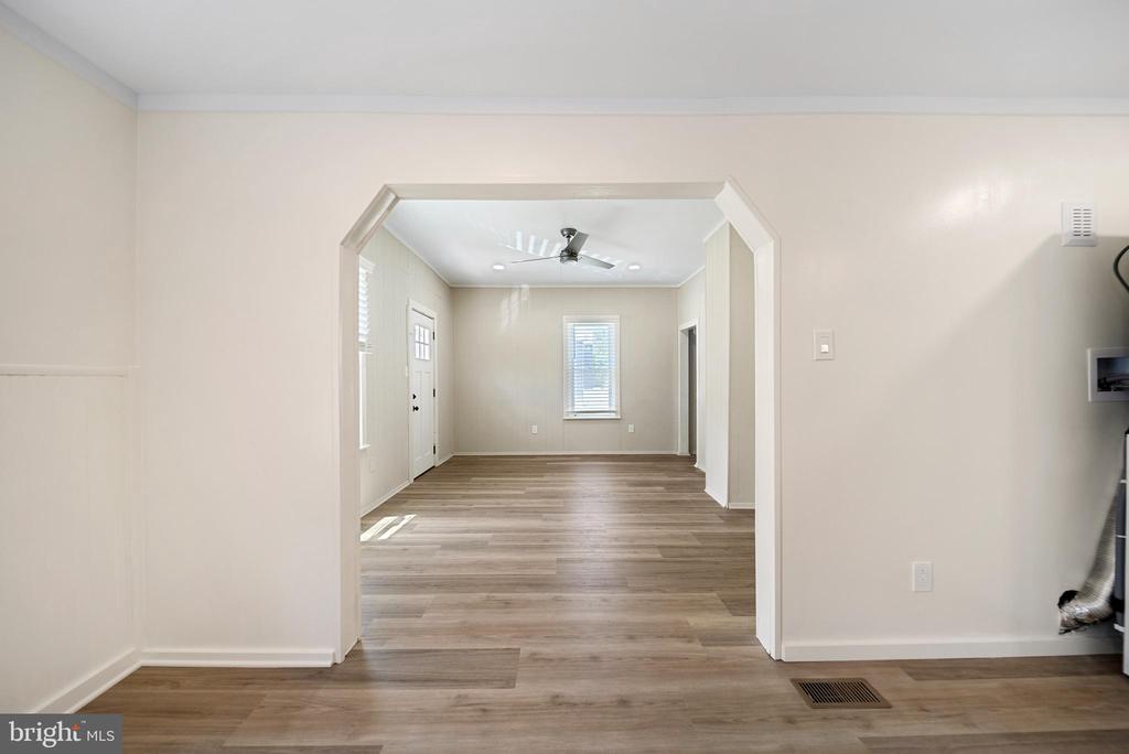 302 N MAIN ST #1