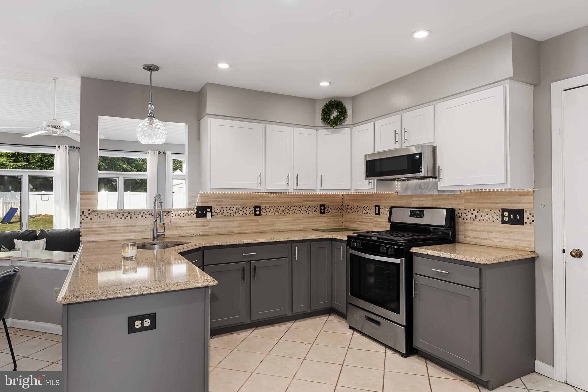 29 Colson Ln