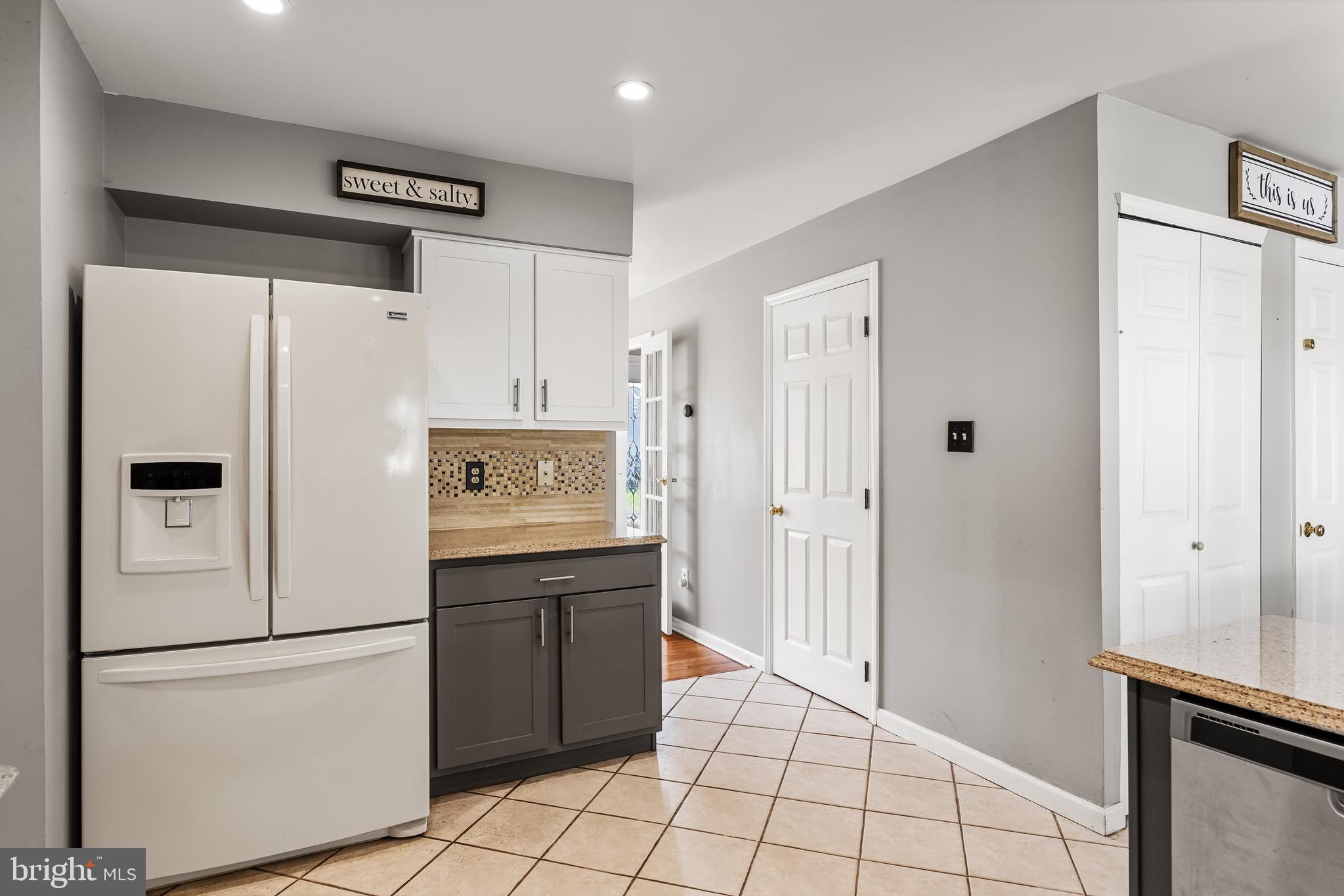 29 Colson Ln