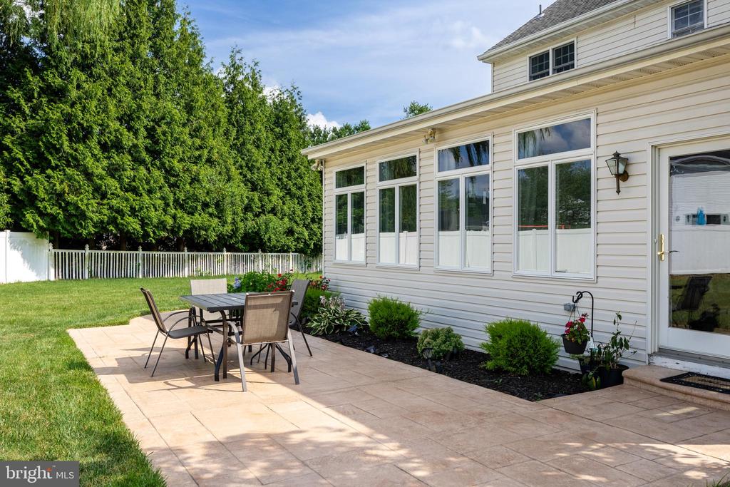 29 Colson Ln