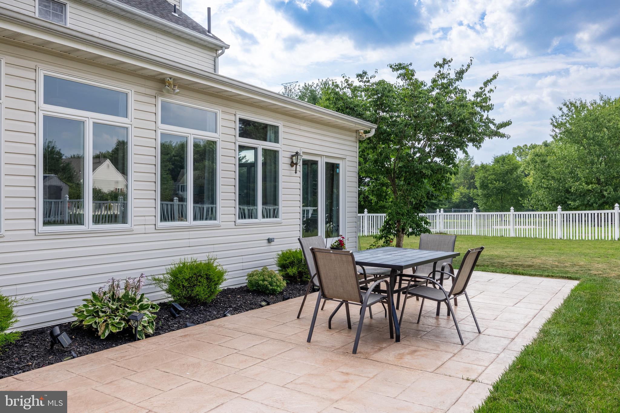29 Colson Ln