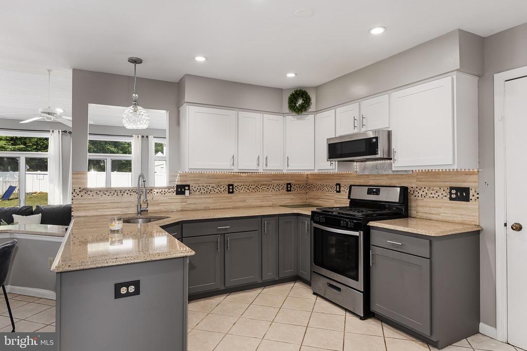 29 Colson Ln
