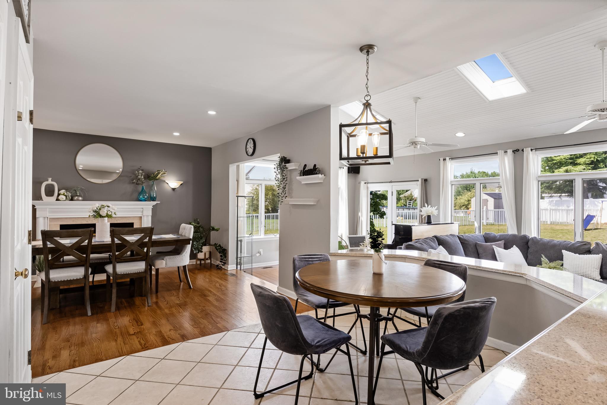 29 Colson Ln