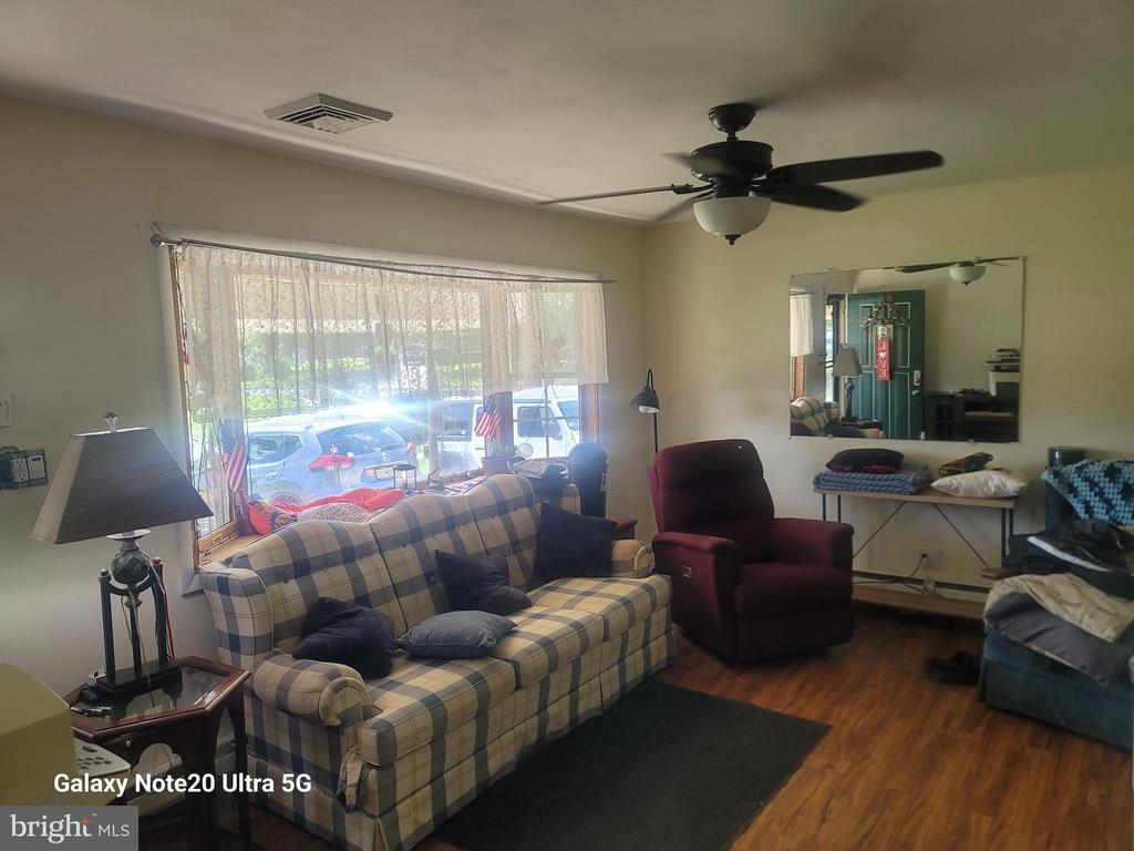 24 BRUCE DRIVE