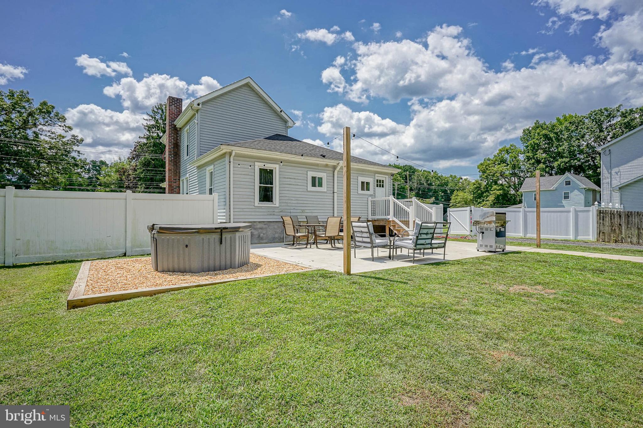 1717 COLES MILL ROAD