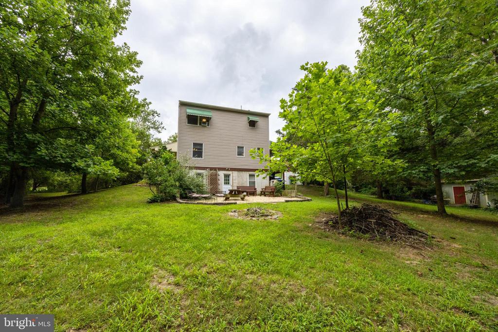 245 COLONY PLACE