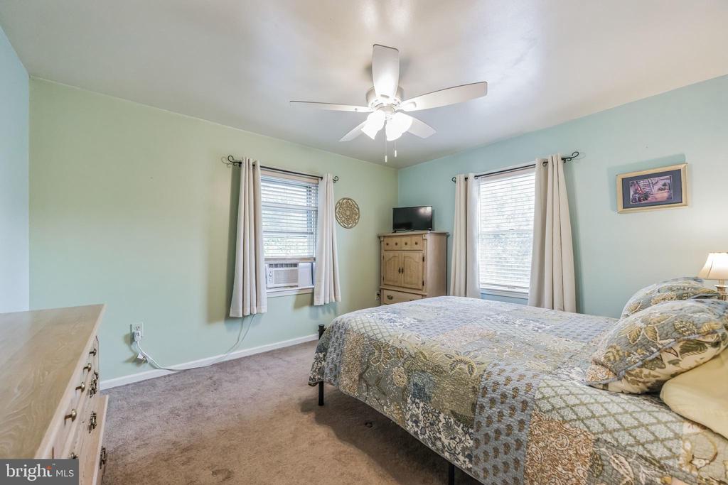 245 COLONY PLACE