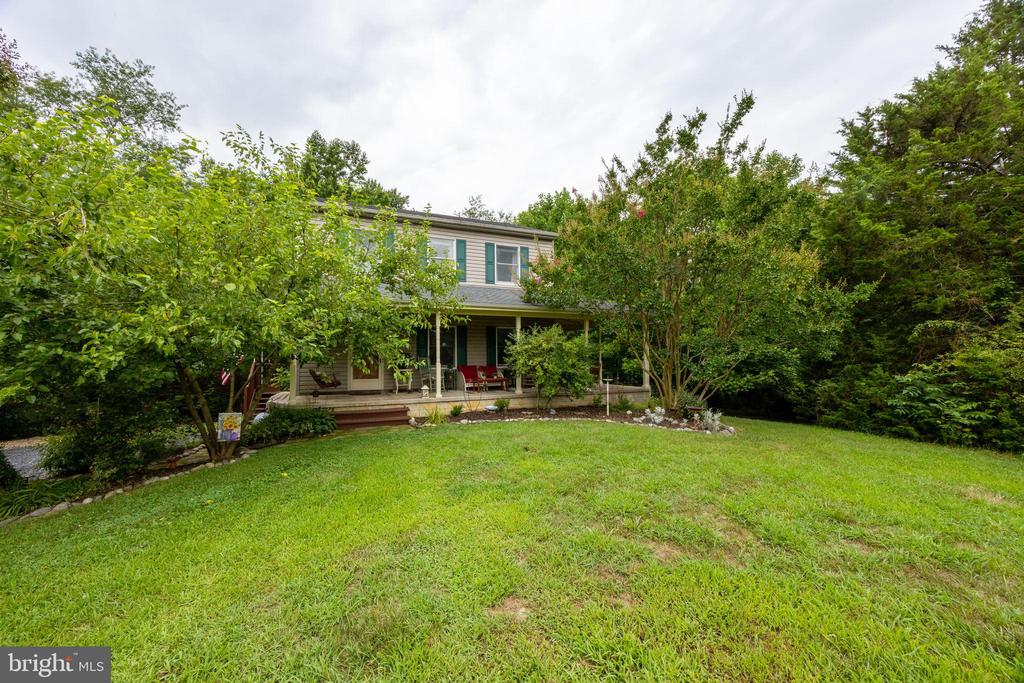245 COLONY PLACE