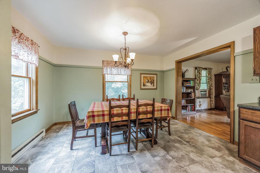 245 COLONY PLACE