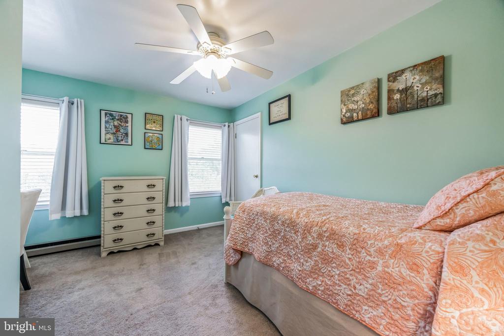 245 COLONY PLACE
