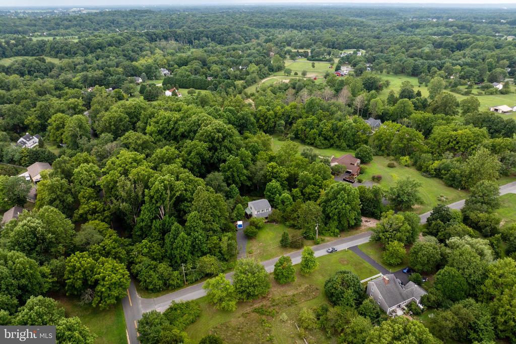 245 COLONY PLACE