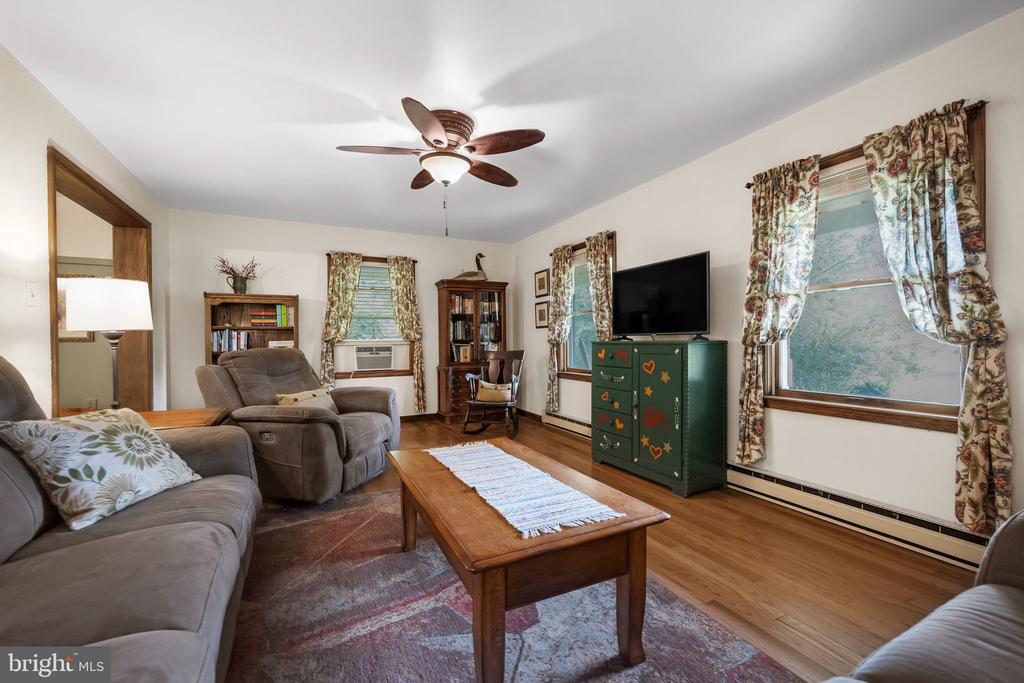 245 COLONY PLACE
